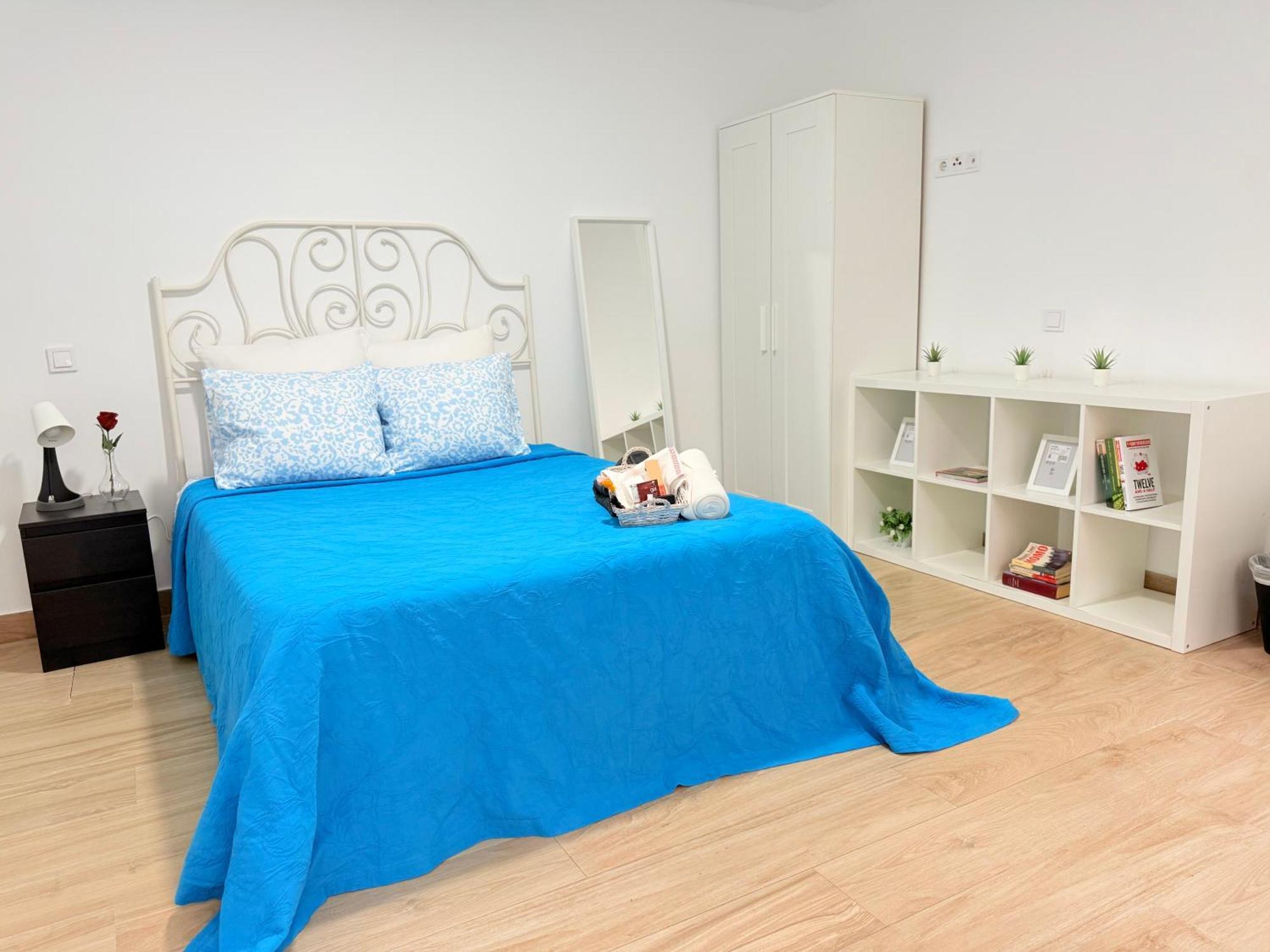 Rosa Rooms, Habitacion Con Bano Privado Pozuelo de Alarcon Ngoại thất bức ảnh