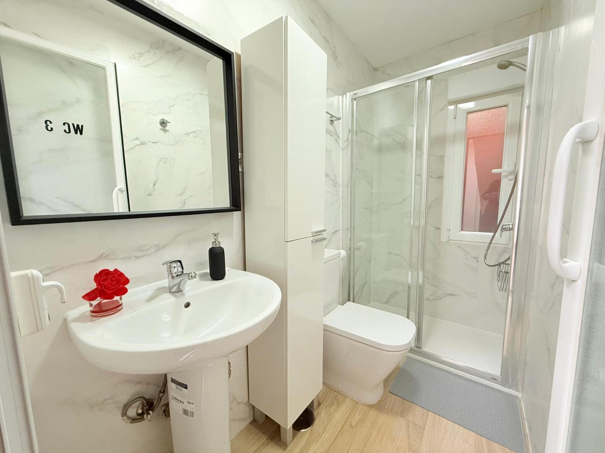 Rosa Rooms, Habitacion Con Bano Privado Pozuelo de Alarcon Ngoại thất bức ảnh