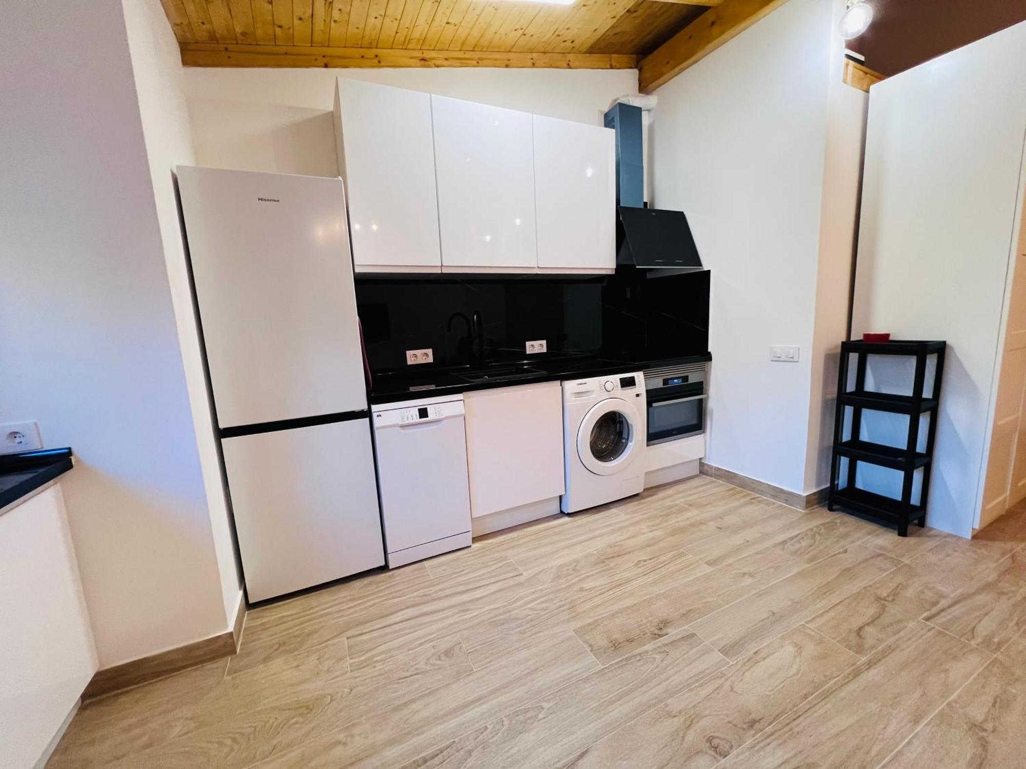 Rosa Rooms, Habitacion Con Bano Privado Pozuelo de Alarcon Ngoại thất bức ảnh