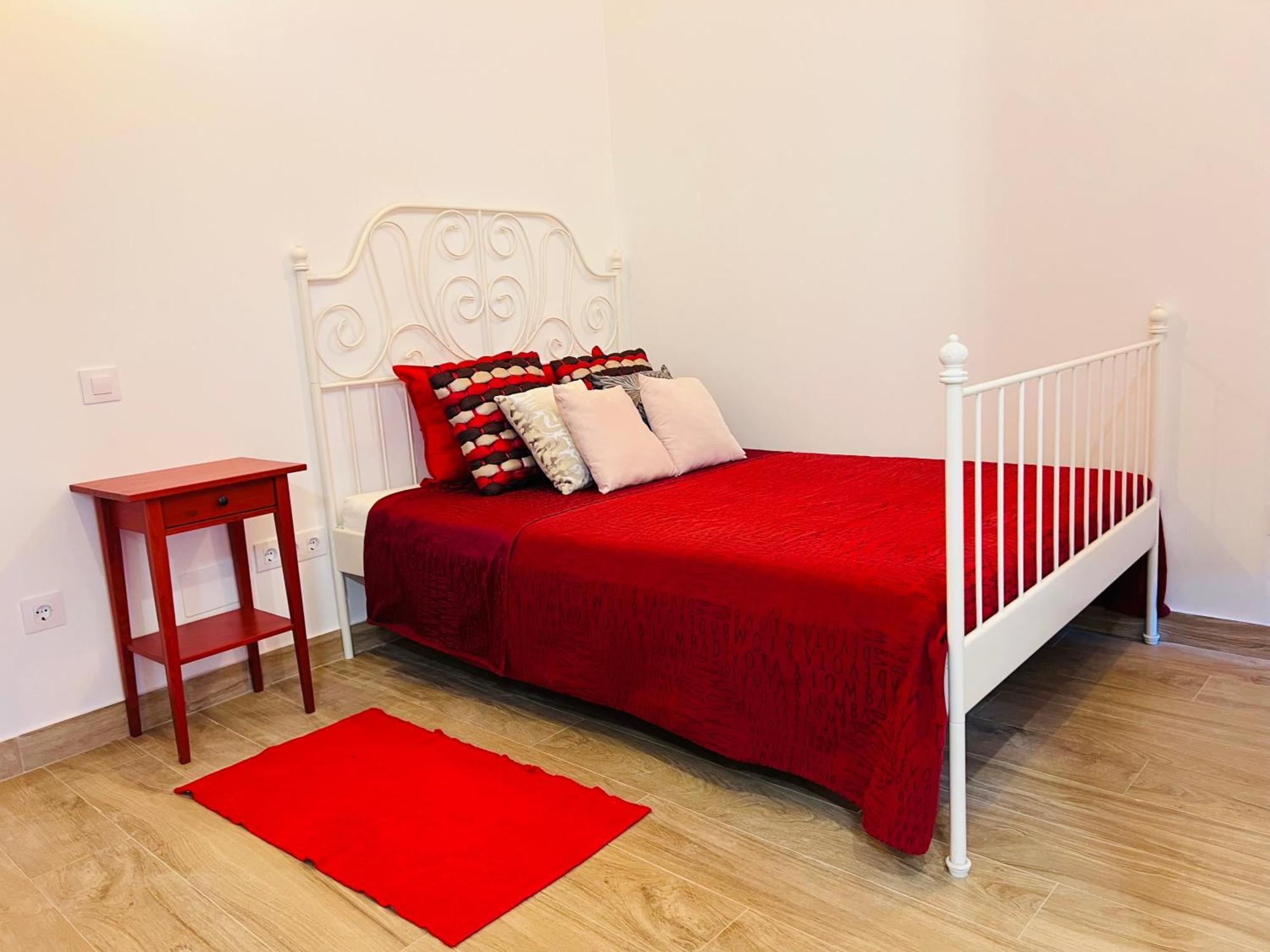 Rosa Rooms, Habitacion Con Bano Privado Pozuelo de Alarcon Ngoại thất bức ảnh